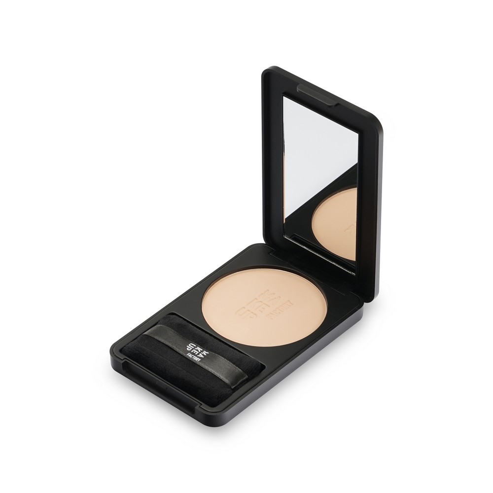 Тональная основа для лица Make Up Factory Mineral Compact Powder Foundation 22 9г