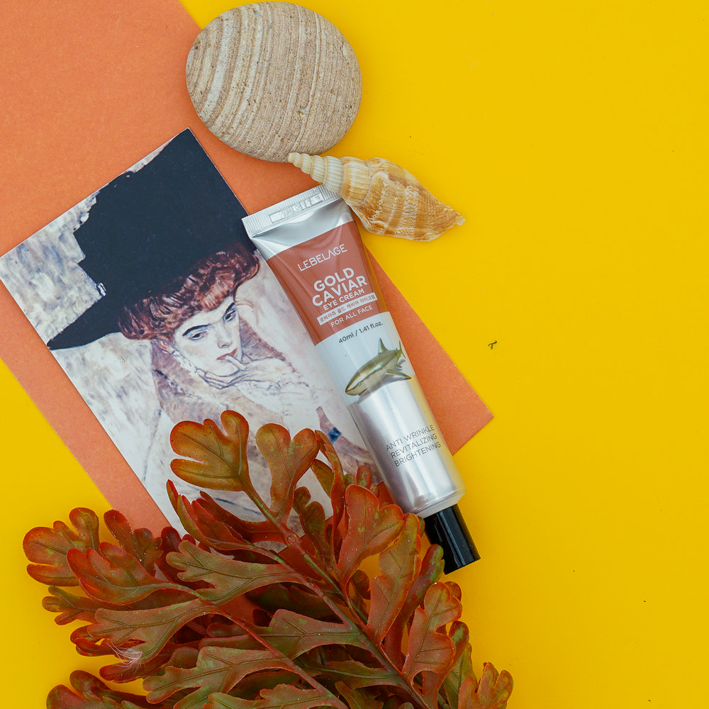 Крем для кожи вокруг глаз Lebelage с экстрактом икры 40мл