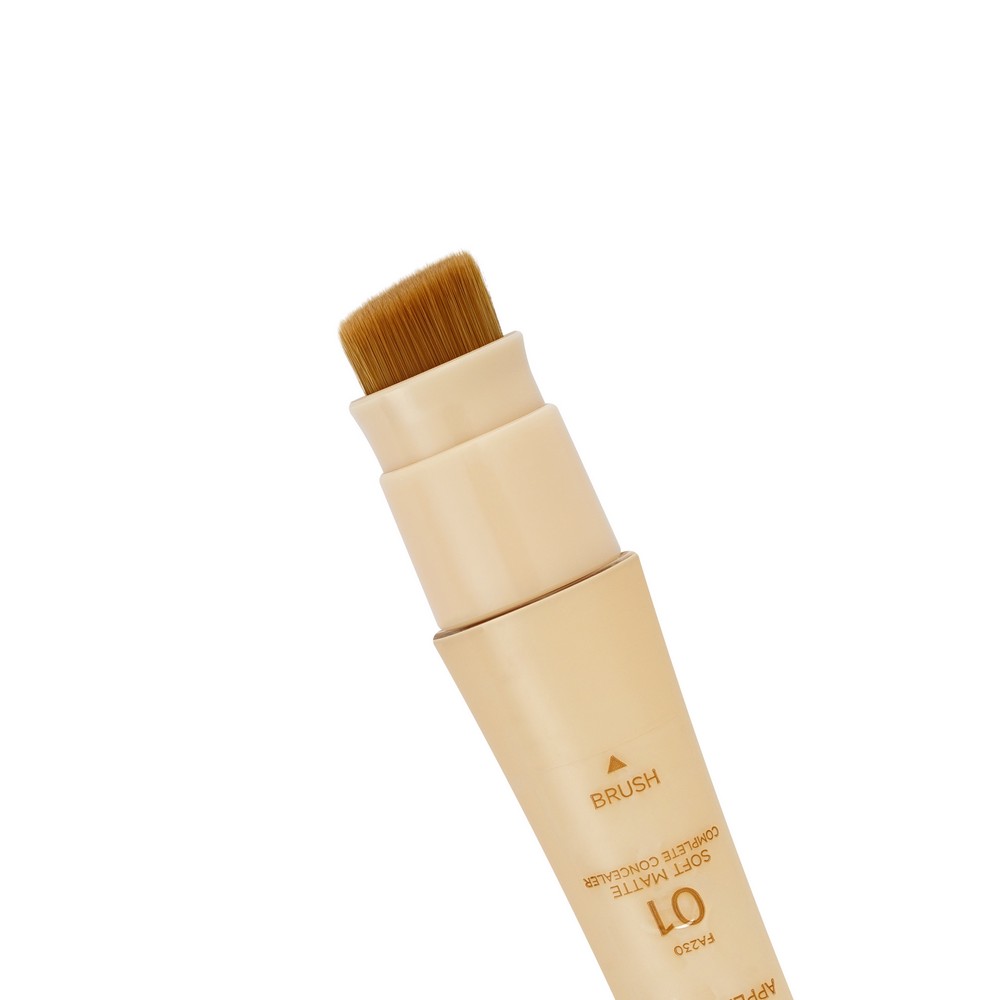 Консилер для лица с кистью Focallure Soft Matte Complete Concealer 01 8г